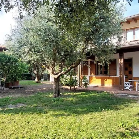 Elisa Holidays Affittacamere 3*