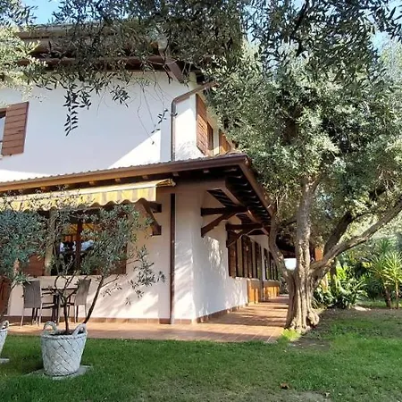 Affittacamere Elisa Holidays 3*