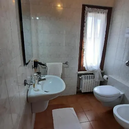 Affittacamere Elisa Holidays 3*